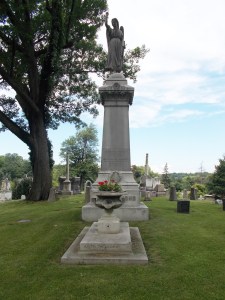 Richmond Monument in Forest Lawn Cemetery